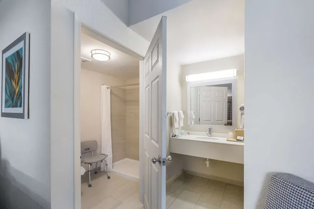 غرفة بسريرين كوين للمدخنين لذوي الإعاقة، Quality Inn and Suites Suffolk 3/3