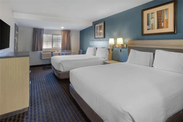 غرفة بسريرين كوين، SureStay Hotel by Best Western San Rafael 3/8
