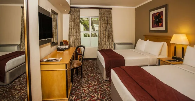 غرفة عائلية بسريرين مزدوجين، Garden Court Morningside 2/5