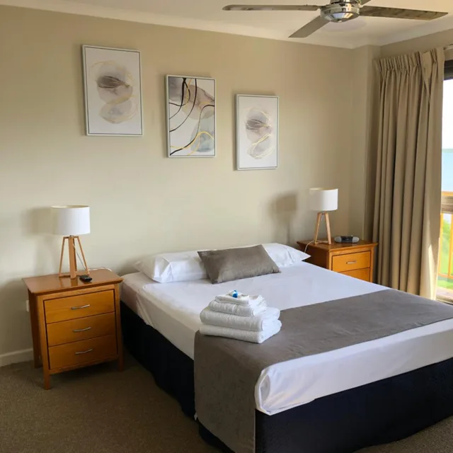 شقة ديلوكس بإطلالة على البحر بغرفتي نوم، Coral Towers Holiday Suites 2/10