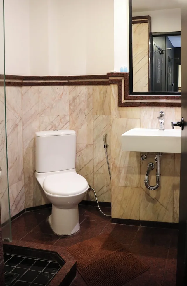 غرفة قياسية بسرير كوين، Max Hotel 15/19