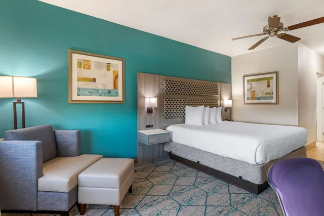 Room, King Bed, Best Western Plus Wasco Inn & Suites 5/8