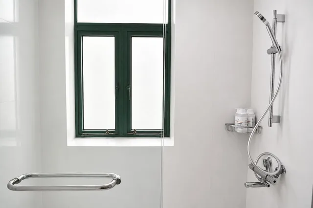 Senior, Apartment, 4 Beds، Book and Bed-People's Square 10/10