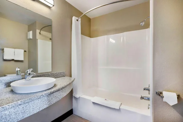 غرفة ديلوكس رباعية، Motel6 Norman, OK 7/10
