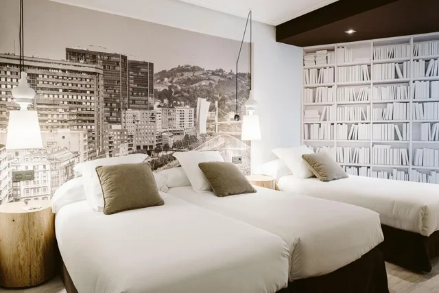 Room, Triple, 3 Beds, Abando 3/4