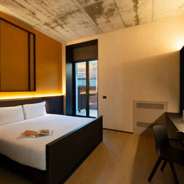 غرفة بسرير مزدوج بشرفة، Breda Suites Hotel Milano 2/4