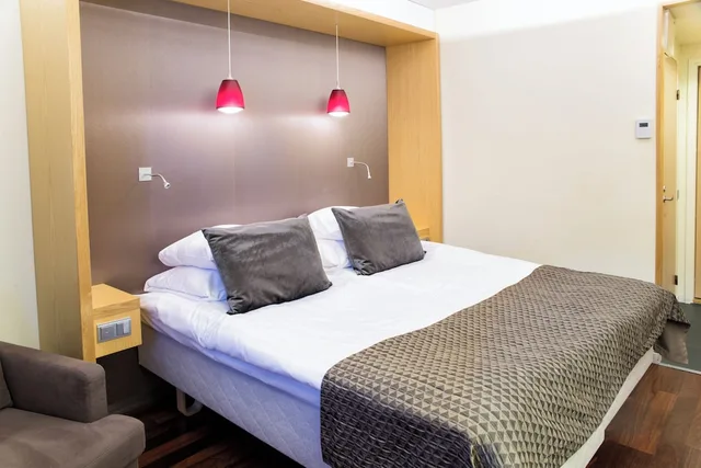 غرفة قياسية بسرير كينج، Original Sokos Hotel Alexandra 3/6