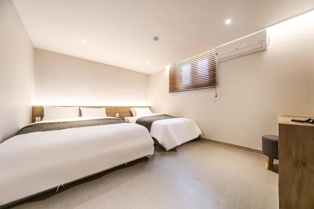 غرفة ديلوكس بسريرين منفصلين، GAYA MINI HOTEL 1/2