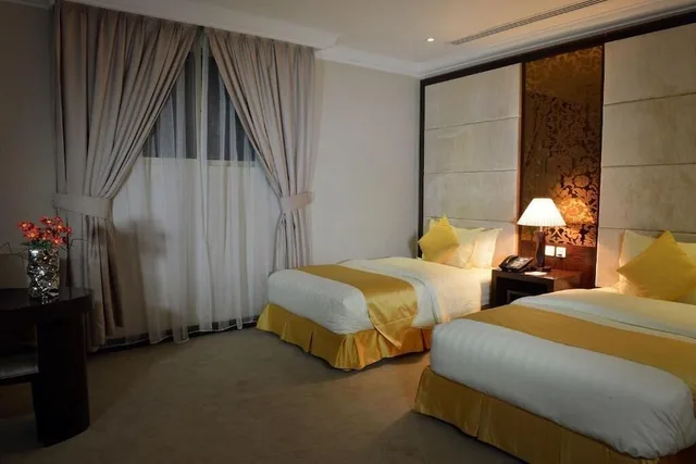 2 Bedrooms, Suite, King and Twin Beds, 2 Bathrooms, Boudl Al Majmaa 1/3
