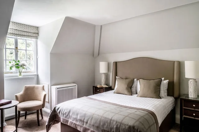 Classic, Double Bed, Crathorne Hall Hotel 3/8