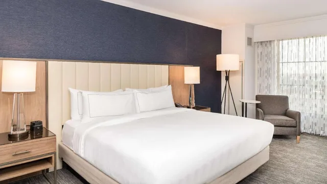 1 Bedroom, Suite, King Bed, Executive Level, Accessible، Hilton Columbus Polaris 3/5