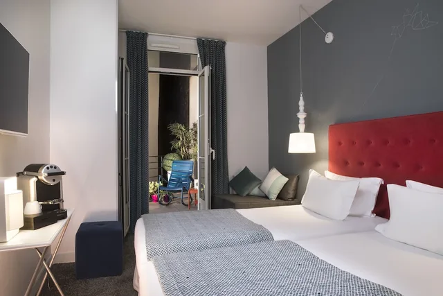 غرفة ثلاثية بسريرين منفصلين مع أريكة، HOTEL MARAIS HOME(Formerly Ho Marais) 1/2
