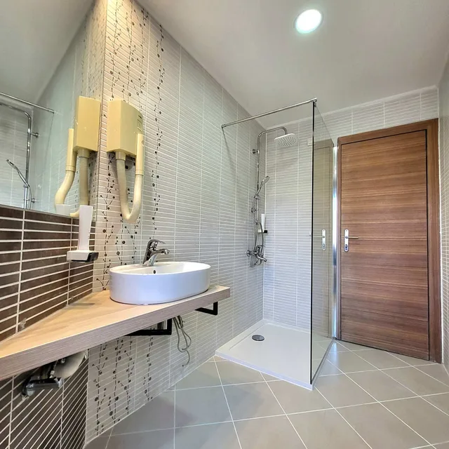 غرفة قياسية بسرير مزدوج، City View Deluxe Sarajevo 10/10