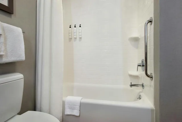 غرفة قياسية بسرير كوين، Fairfield Inn And Suites By Marriott Lenox Great Barrington 5/9