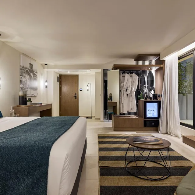 جناح تنفيذي بإطلالة على المدينة بشرفة، Athenarum Portus Life & Style Hotel Piraeus 6/10