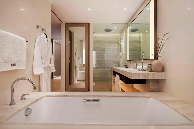 غرفة ديلوكس عائلية كبيرة بسريرين منفصلين وسرير كينج بإطلالة على المدينة، The Westin Perth 4/4