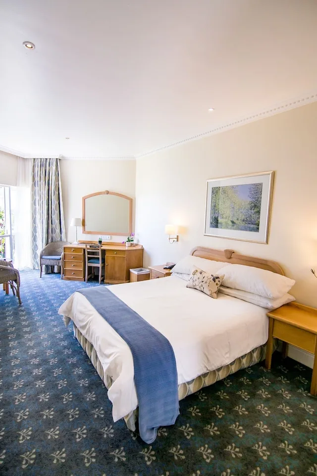 Room, Double Bed, Lateral Side Sea View، The Beach Hotel 1/7