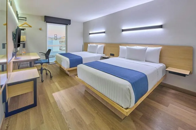 غرفة قياسية بسريرين مزدوجين بإطلالة على المدينة، City Express by Marriott Tijuana El Florido 1/8