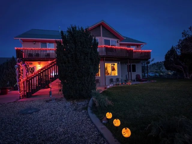 Bryce Trails Bed and Breakfast, Cedar City 1/50