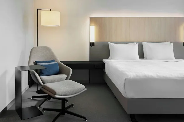 غرفة سوبيريور بسرير كينج، Courtyard by Marriott Freiburg 3/6