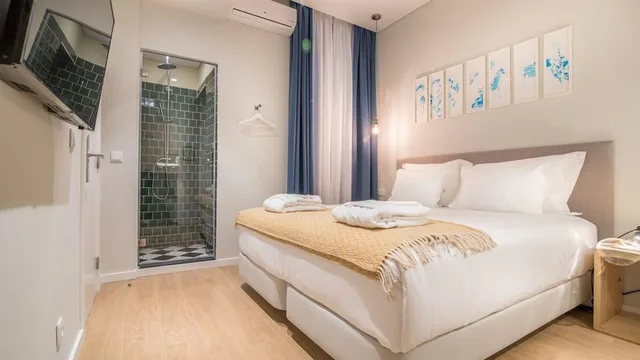 غرفة صغيرة بسرير مزدوج بإطلالة على المدينة، Esqina Urban Lodge 2/5