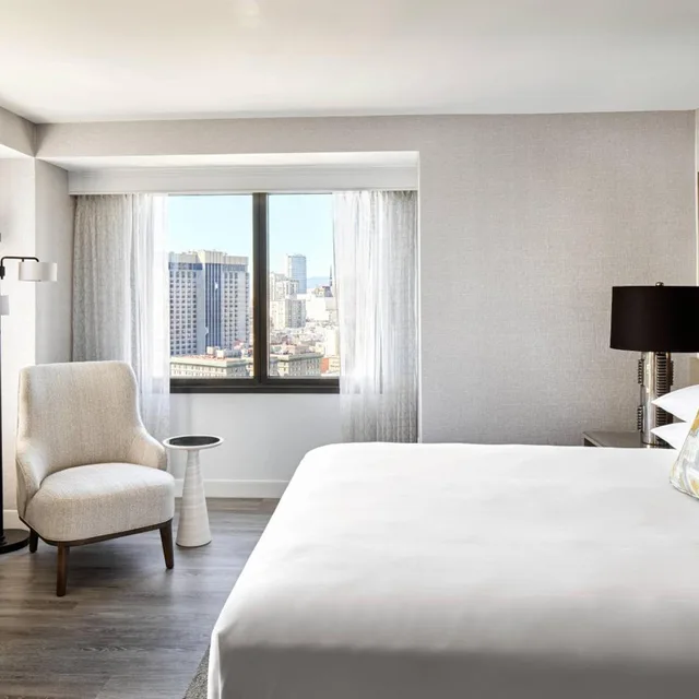 جناح بسرير كينج بإطلالة على المدينة بغرفة نوم واحدة، San Francisco Marriott Marquis 1/4