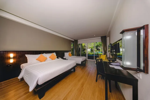 Grand, Deluxe, Sand Sea Resort Railay Beach 3/8