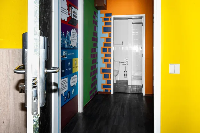 Studio, 3 Bunk Beds, External Bathroom، Amsterdam Teleport Hotel 1/5