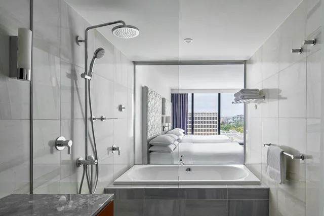 غرفة بسريرين مزدوجين بإطلالة على المدينة، Sheraton Melbourne Hotel 12/13