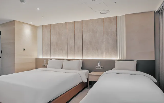 Renovated, Deluxe, Family, Twin Beds، Hotel Aqua Palace 1/2