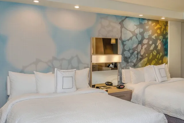 Room, Multiple Beds, Accessible، Courtyard Somerset 1/1