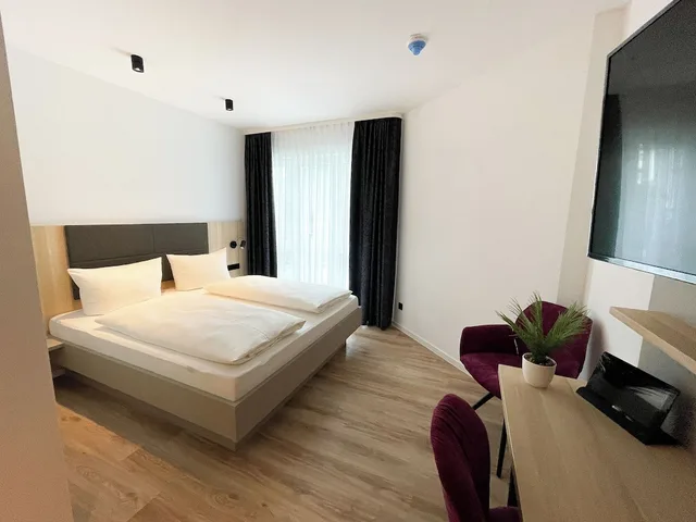 غرفة بزنس بسرير كينج، Holi Hostel Hotel 4/9