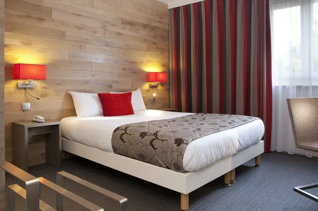 غرفة قياسية بسرير مزدوج، Maison Turenne 4/10