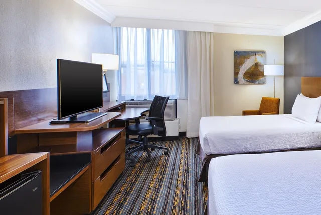 غرفة بسريرين مزدوجين لذوي الإعاقة، Fairfield by Marriott Inn & Suites Herndon Reston 3/3