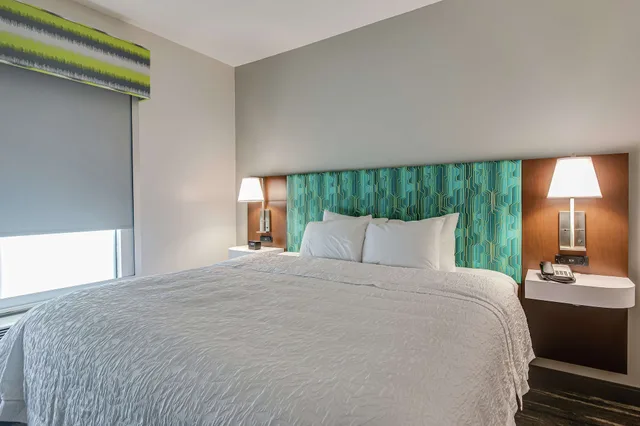 جناح استوديو بسرير كينج مع أريكة لذوي الإعاقة، Hampton Inn Oak Grove Fort Campbell 2/6
