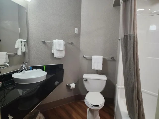 غرفة بسريرين مزدوجين، Motel6 Biloxi, MS - Beach 5/6