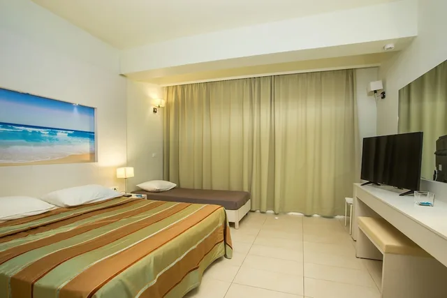 غرفة بسرير مزدوج بإطلالة على الحديقة، Lindos White Hotel & Suites 4/10