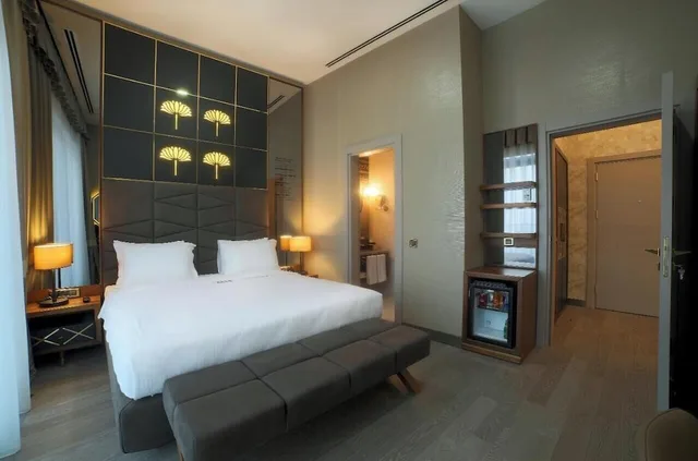 جناح بسرير كوين، TRYP BY WYNDHAM ISTANBUL TOPKAPI 1/4