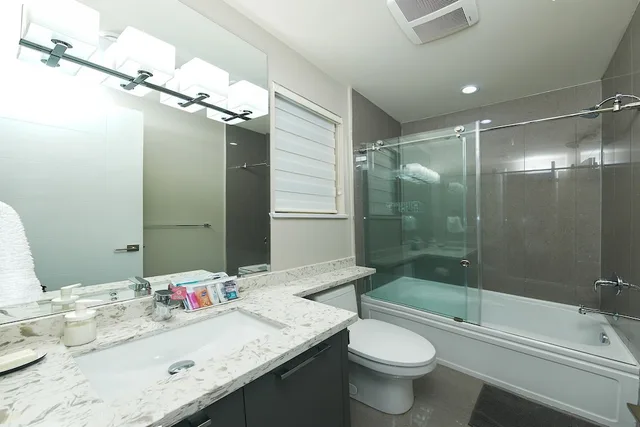 5 Bedrooms, Family, House, 5 Queen Beds, Mountain View، The Chateau 9/10
