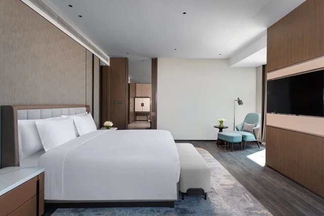 جناح بسرير كينج، Crowne Plaza Shanghai Hongqiao 1/4