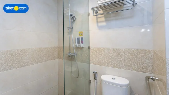 غرفة ديلوكس بسرير مزدوج أو سريرين منفصلين، Same Hotel Malang 4/4