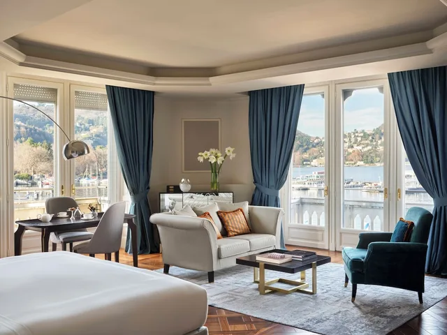 جناح جونيور ركني بسرير كينج، Palazzo Venezia 3/3