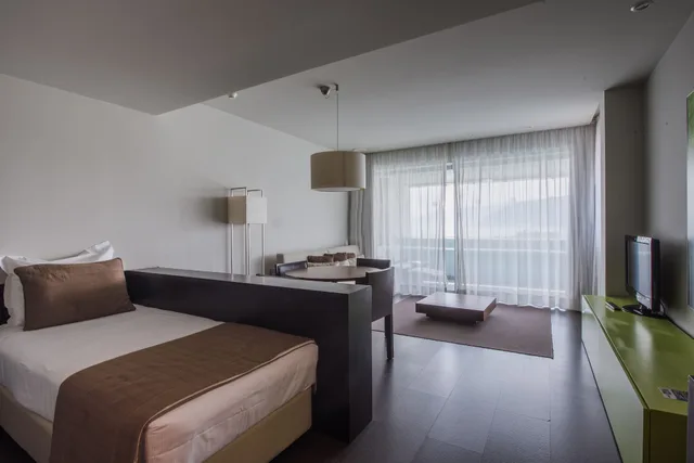 1 Bedroom, Apartment, Twin Beds, Lateral Side Sea View, Sofa، The Anchor Troia River 4/6
