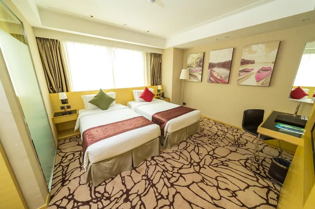 Deluxe, with Extra Bed, Eco Tree Hotel 4/8