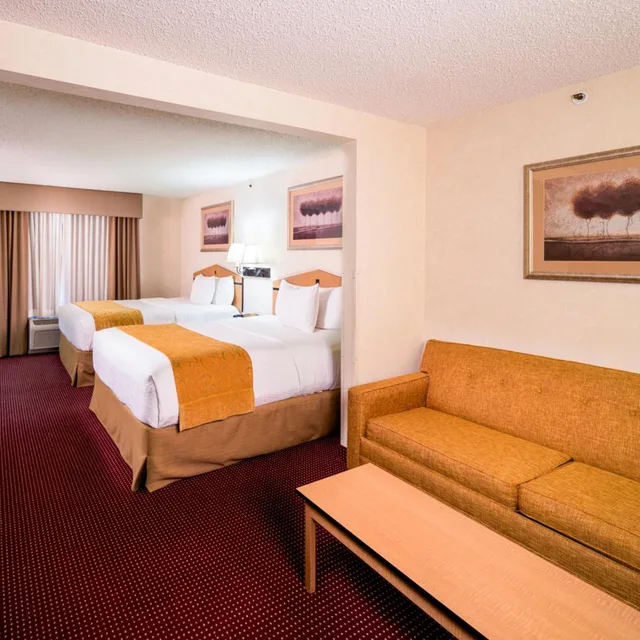 Deluxe, Suite, Queen Bed, Americinn By Wyndham Denver Airport 2/5