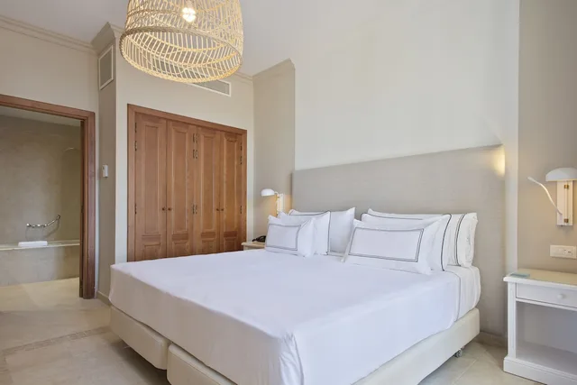 غرفة بريميوم، Melia Villaitana 1/4