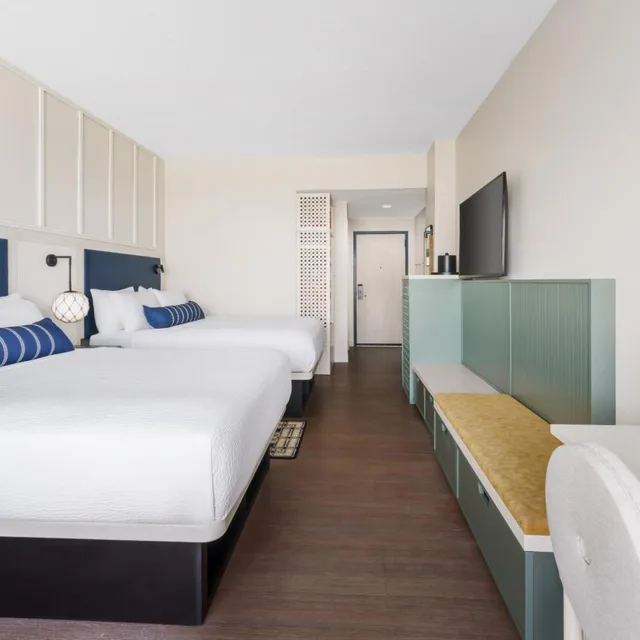 غرفة داخلية قياسية بسرير كوين، Holiday Inn Resort Wrightsville Beach 2/5