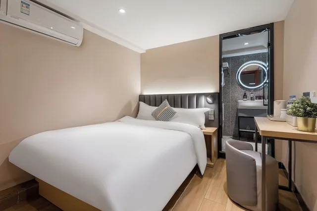 Mini, Double Bed, No Window، Shanghai Meego Youth Hostel 2/7