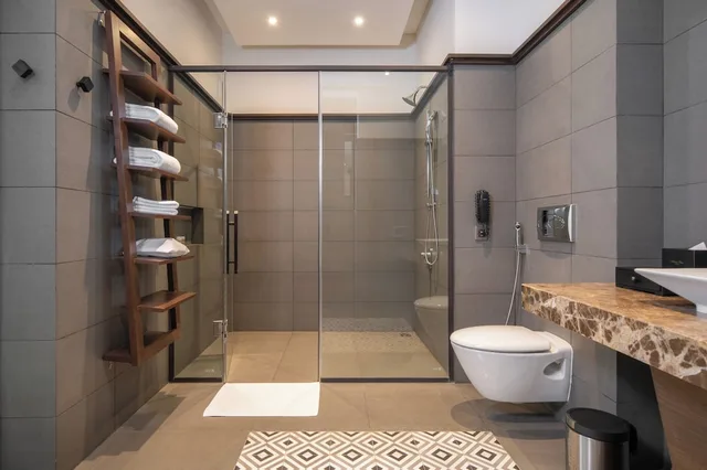 جناح بريميير بسرير كوين، Senna Hue Hotel 5/6