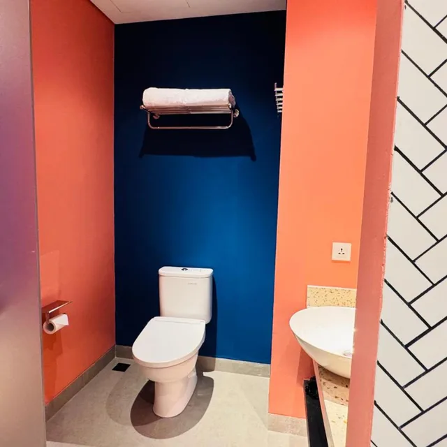 2 Bedrooms, Water Park, Family، Yellow Bee Resort Cililitan 6/6